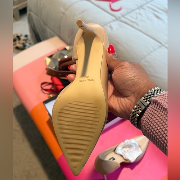 Nine West Light Pink Pumps - Picture 4 of 5